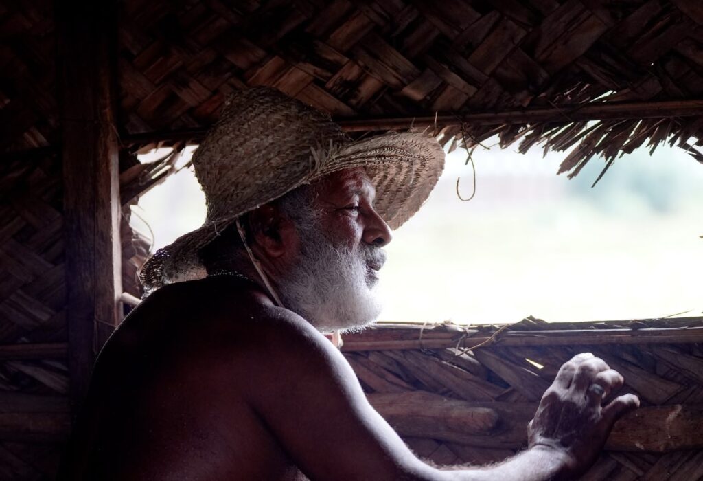 Standard · Ravi Ranasinghe — frame 2