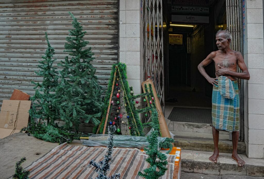 Standard · Ravi Ranasinghe — frame 7