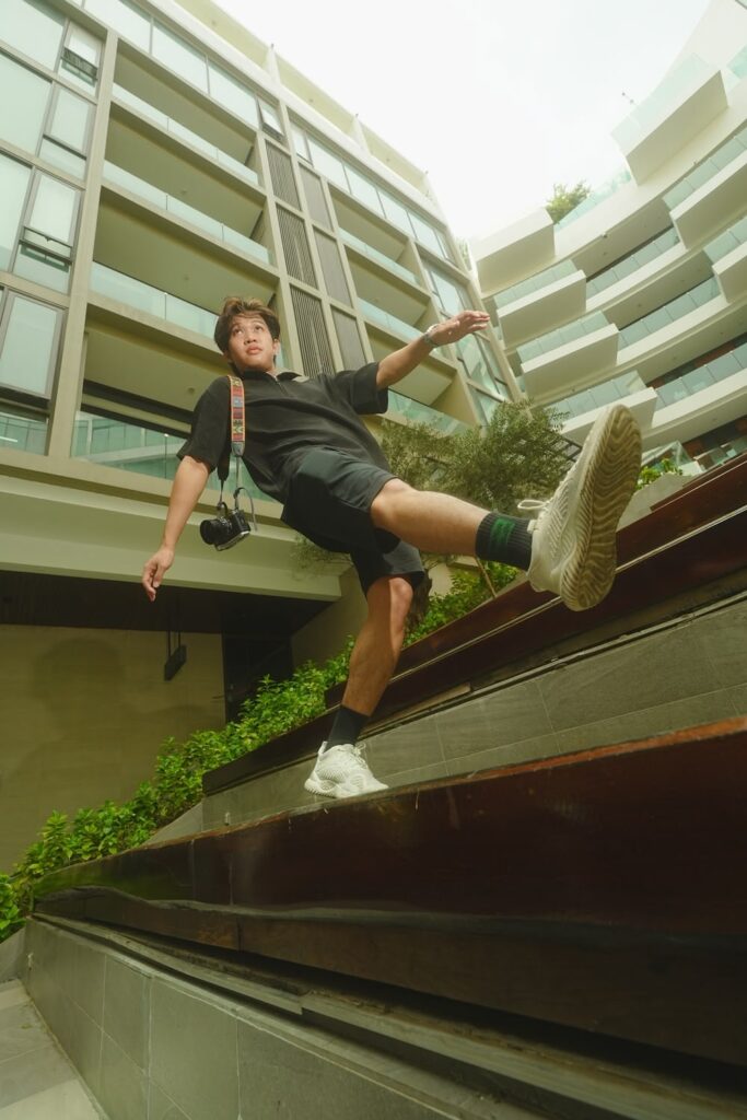 Soft Highkey · Jonpoon.jpg — frame 4