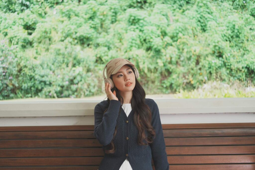 Film Look · Sony Asia — frame 3