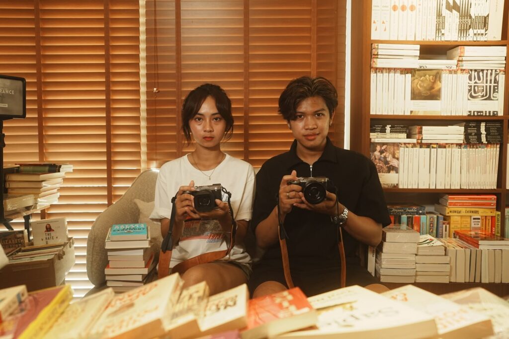 Film Look · jonpoon.jpg — frame 3